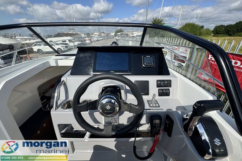 Jeanneau Cap Camarat 7.5 WA S3 - dash Jeanneau Cap Camarat 7.5 WA