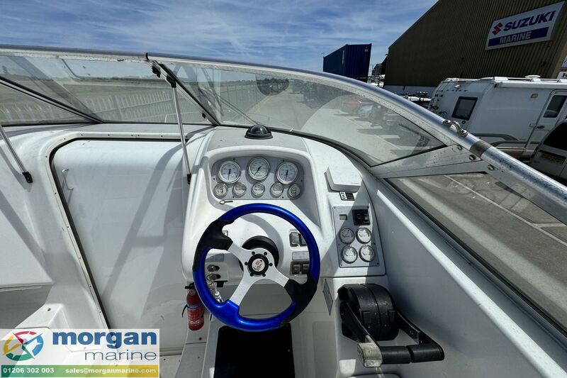  Chris-Craft Concept 27