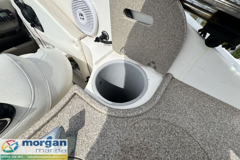  Rinker 230 Captiva Atlantic