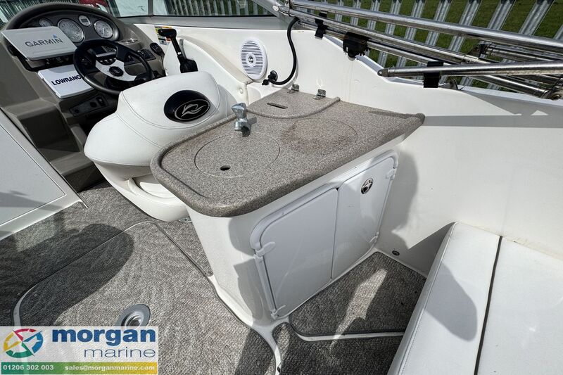  Rinker 230 Captiva Atlantic