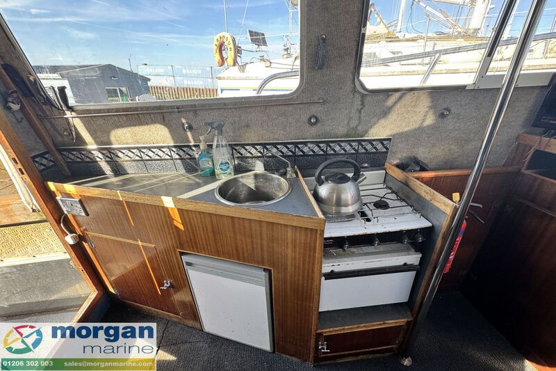  Starfish 8 with extended wheelhouse