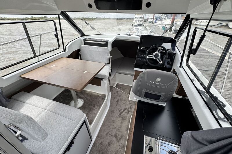  Jeanneau Merry Fisher 795 Series 2