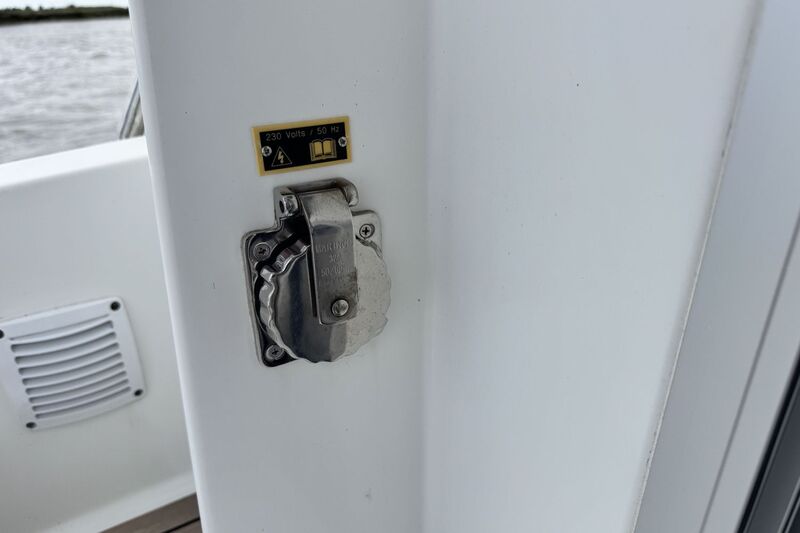  Jeanneau Merry Fisher 795 Series 2