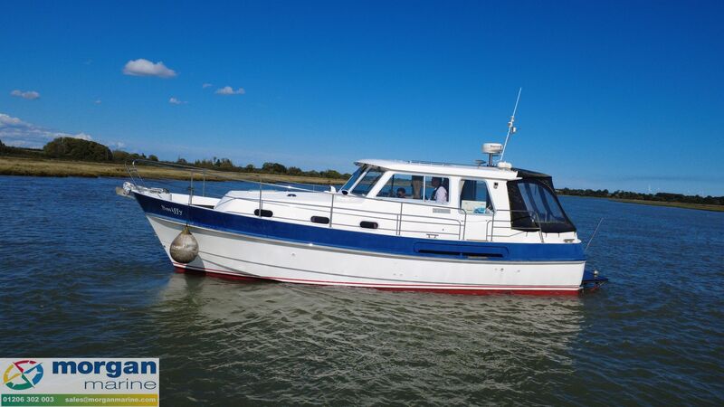  Hardy  32 Commander