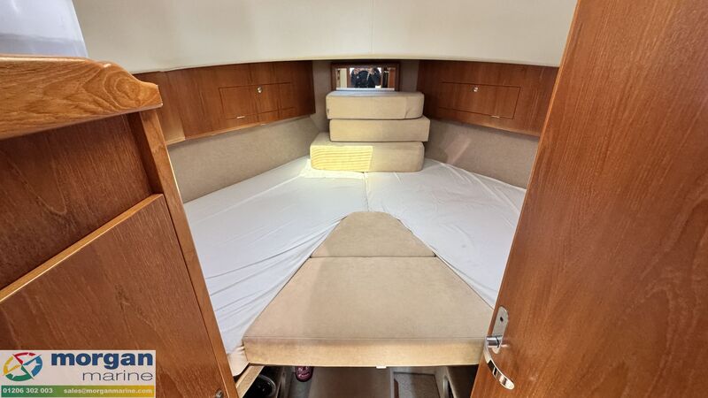  Hardy  32 Commander