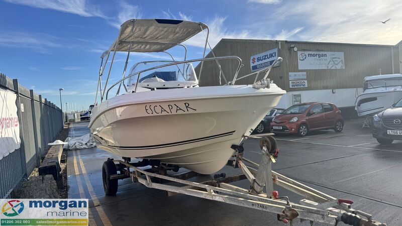  Jeanneau  Cap Camarat 5.5 Centre Console Series 2