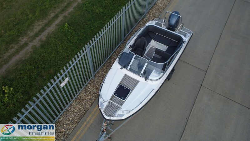 Finnmaster  T6 Day Cruiser