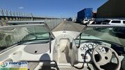  Maxum  1800 MX bow rider