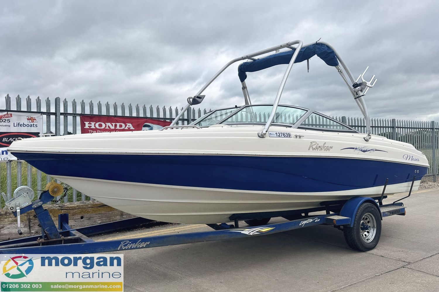 Rinker 212 bow rider se vende