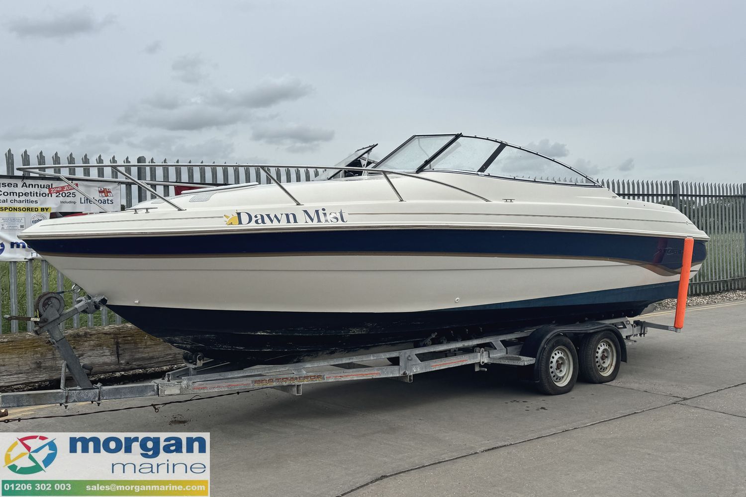 Monterey 236 Cuddy se vende