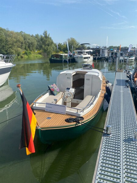TUCK 22 2023 7 Yachtwerft Hamburg GmbH Tuck 22 F