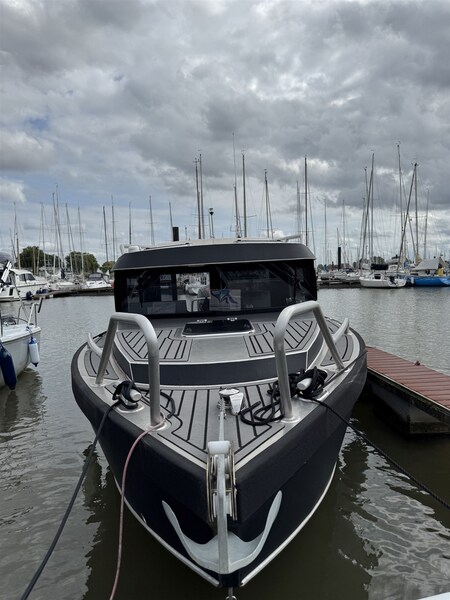 Voyager 700 Cabin SEEWOLFF II 35 V-Boats Voyager 700 Cabin