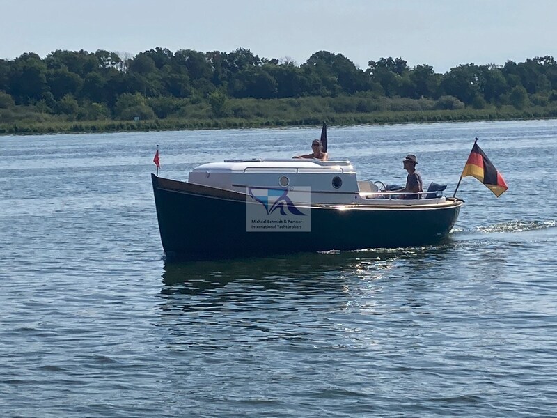 Tuck 22 15 Yachtwerft Hamburg GmbH Elektro Tuckerboot 22f