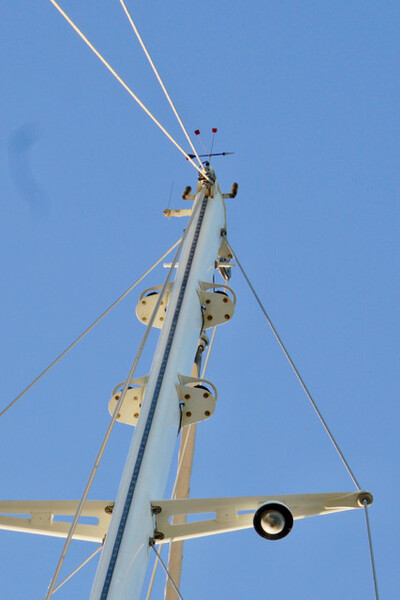  OYSTER 80 Deck Saloon