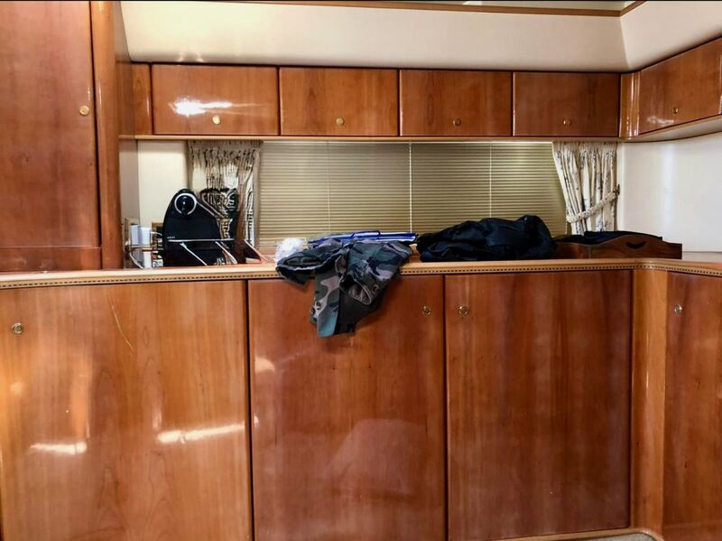  Princess Yachts V55