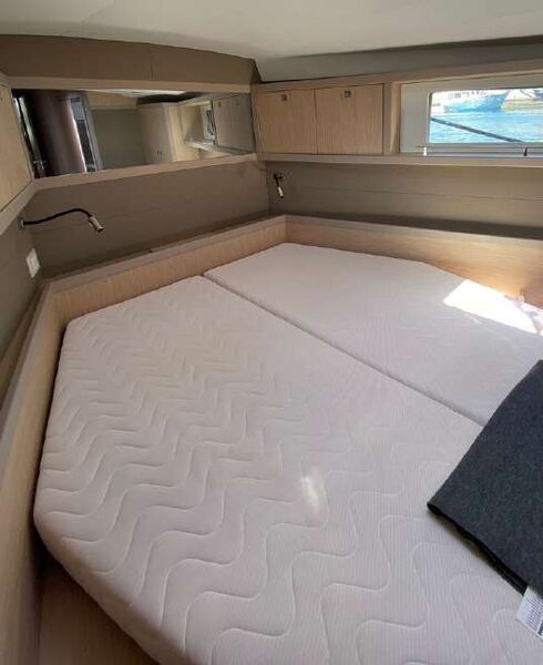  Beneteau SENSE 55