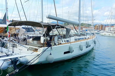 Dufour Yachts 530