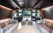   Custom 33M