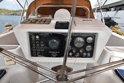  OYSTER 80 Deck Saloon