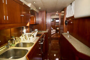  OYSTER 80 Deck Saloon