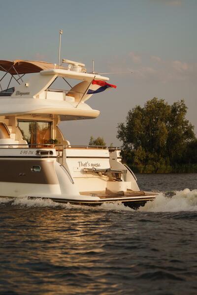 Elegance 54 Elegance 54