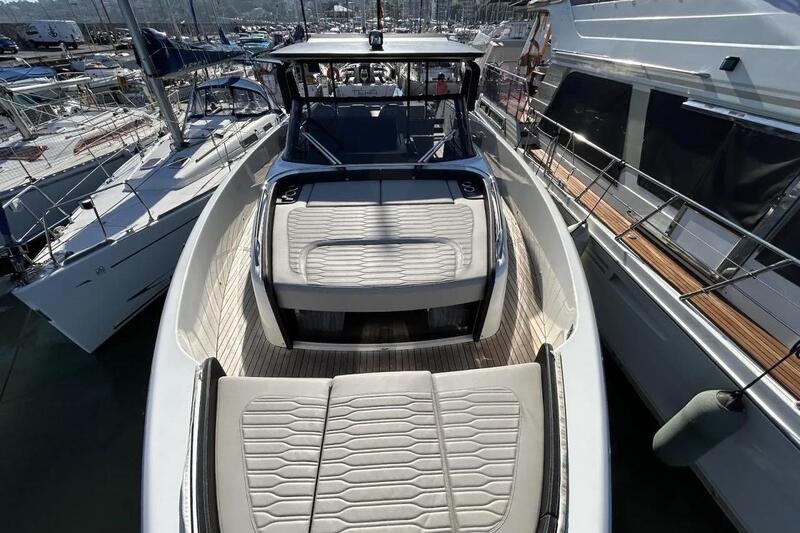 Cranchi A46 Luxury Tender Cranchi A46 Luxury Tender