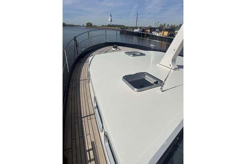 Linssen Grand Sturdy 550 Variotop Linssen Grand Sturdy 550 Variotop