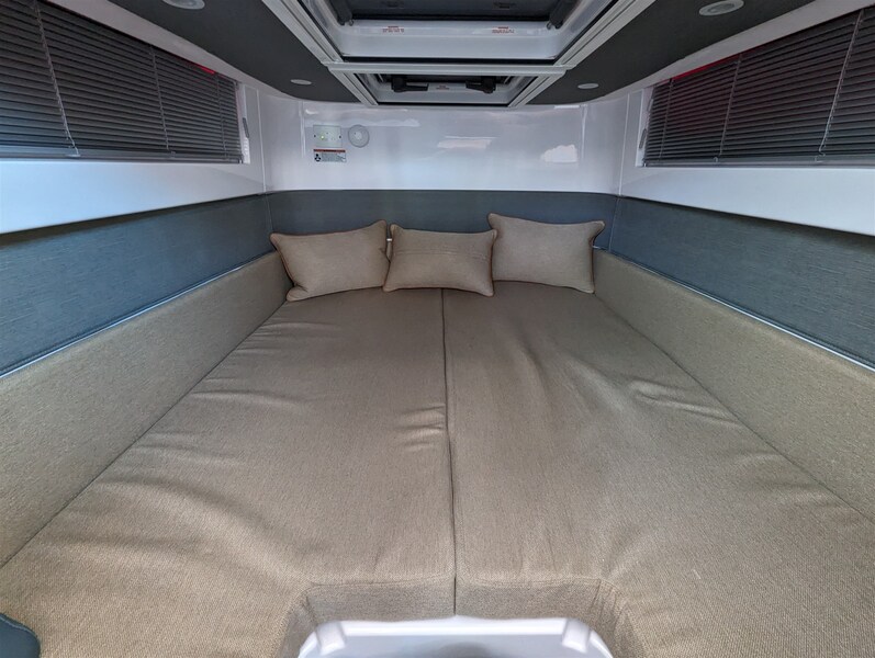 Axopar 37 XC aft cabin Axopar Axopar 37 XC