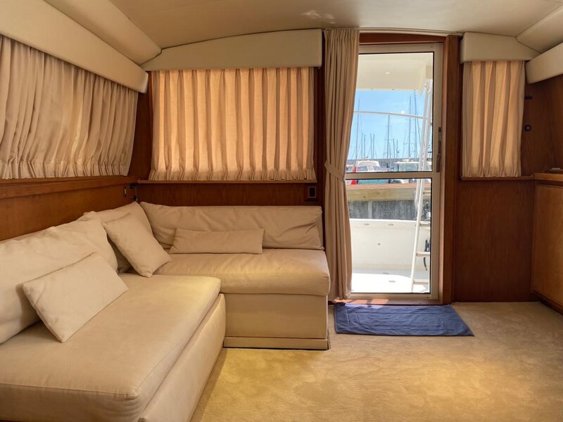 Bertram 37, salon to aft Bertram Yacht 37' Convertible