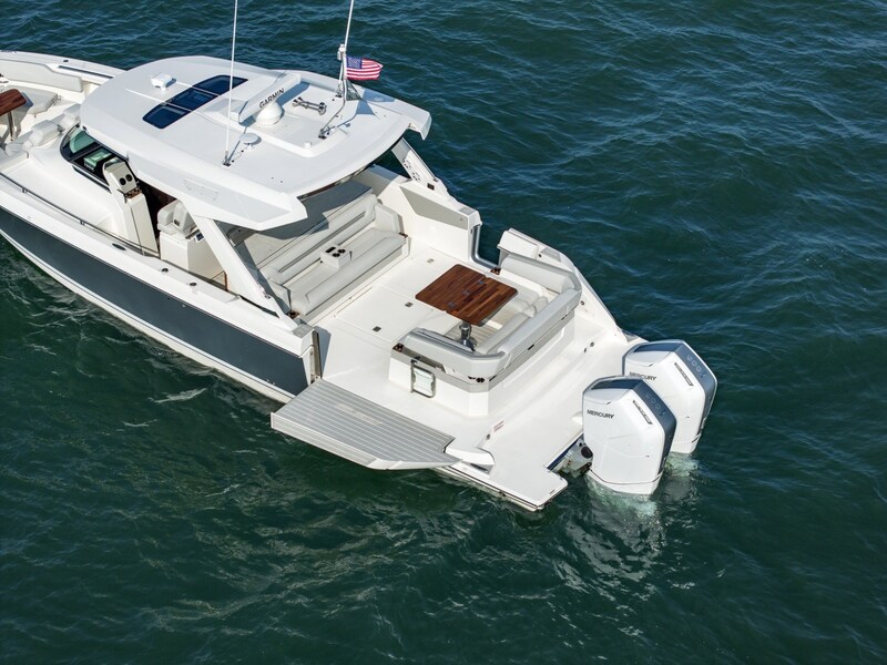 Tiara 43LS terrace detail Tiara Yachts 43LS
