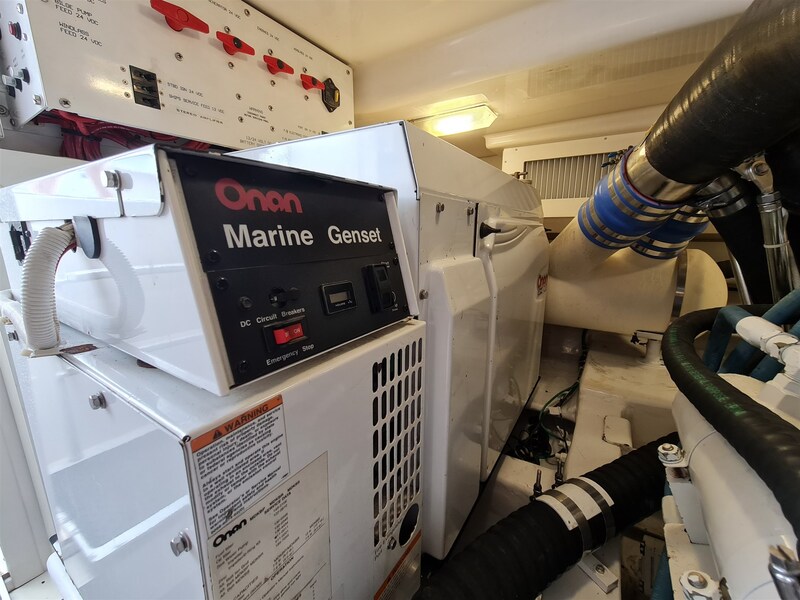 Viking 45 Open, generator Viking Yachts 45' Open