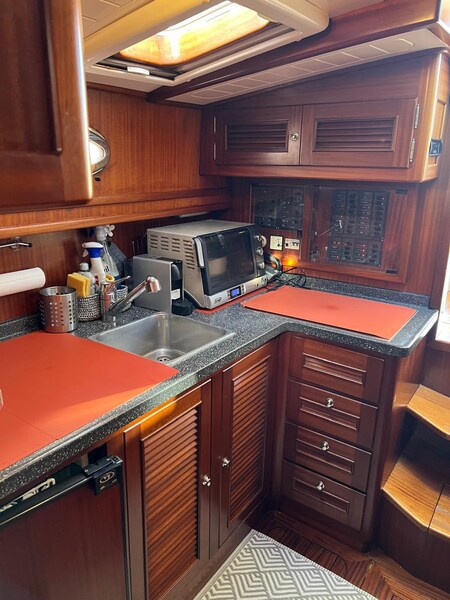 Liberty 35 galley overview Egemar LIBERTY 35