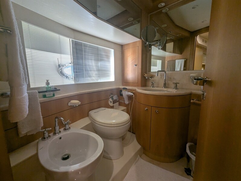 Riva Opera 85 Vip bathroom Riva RIVA 85 OPERA
