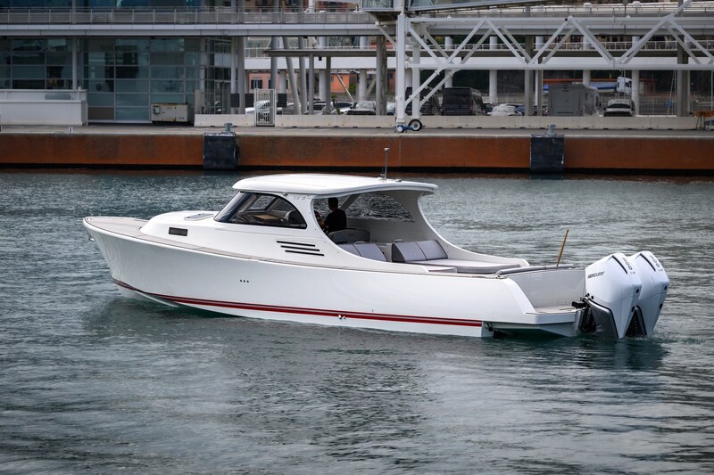 Toy 39 Outboard, aft view Toy Marine TOY 39 FB
