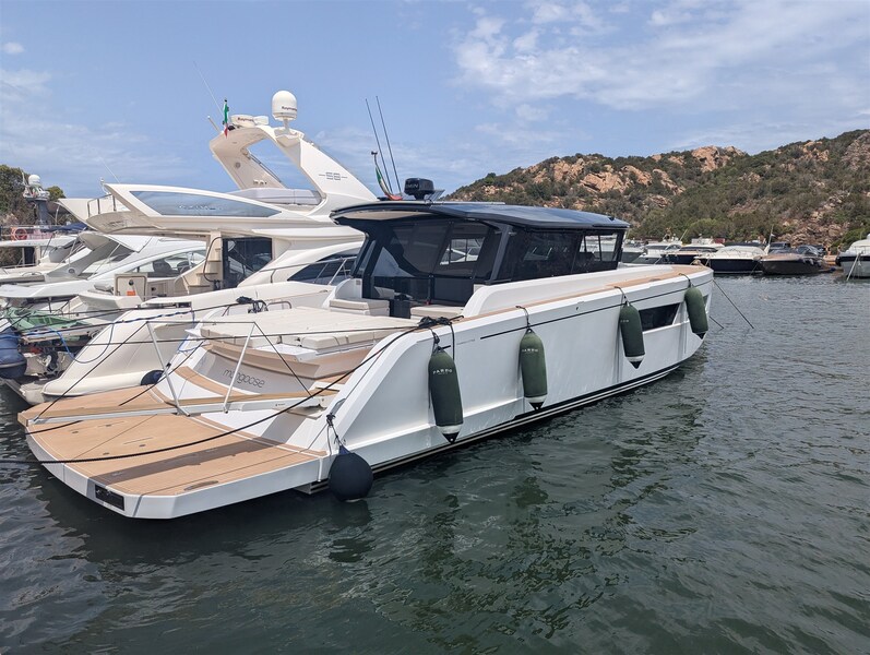 Pardo GT52 aft profile Pardo Yachts GT 52