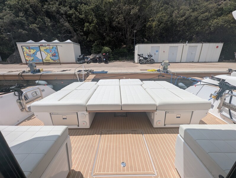 Pardo GT52 aft sunpad Pardo Yachts GT 52