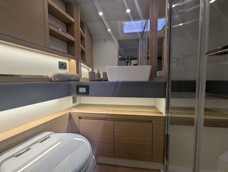 Pardo GT52 owner's bathroom Pardo Yachts GT 52