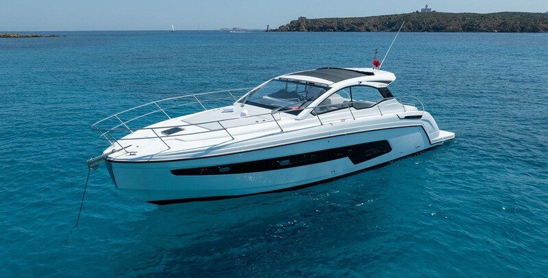 A45 Exterior View Azimut Atlantis 45