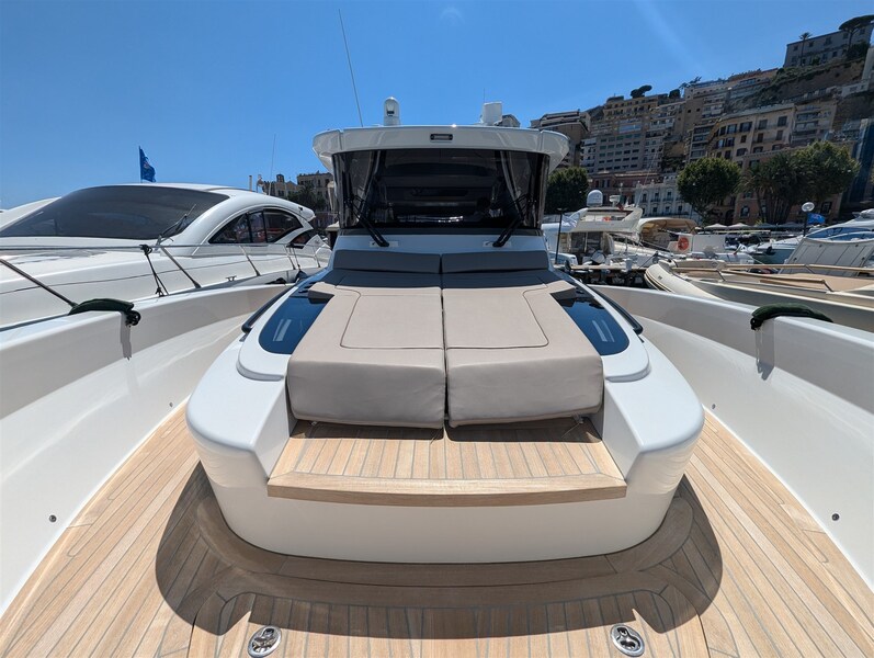 Bow deck sunpad Bluegame BG42
