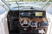 Tiara 38 LS helm station Tiara Yachts 38 LS
