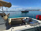 Boston Whaler 25 Revenge wa Boston Whaler 25 REVENGE