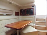 Riviera 4000 Offshore, dinette to aft Riviera Marine 4000 Offshore