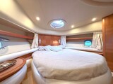 {I}Owner's cabin detail light Azimut 55 Flybridge