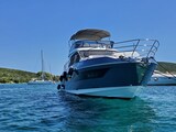 Bow profile Azimut 53 Flybridge