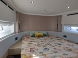{I} Vip cabin Azimut 53 Flybridge