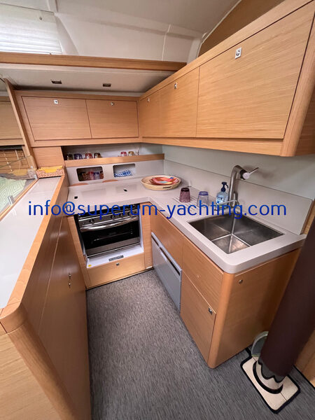 018 Dufour 530