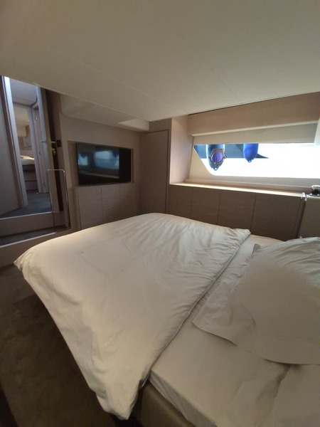 WhatsApp Image 2025-12-01 at 10.52.07 (3) Ferretti 500