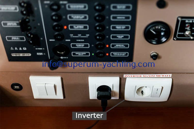 8.-Happy-inverter-1024x682 Beneteau Oceanis 38