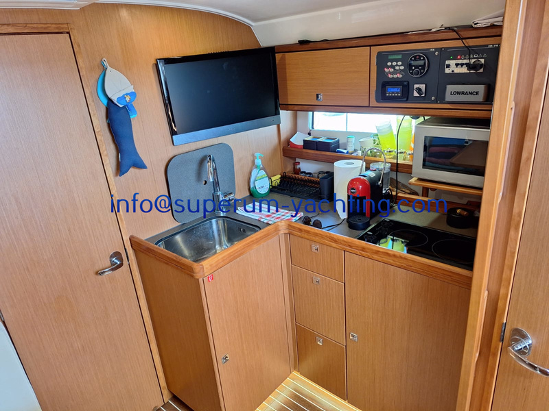 IMG-1d732afb54a05f6ff6b9b92b1702980a-V Bavaria 35 Sport