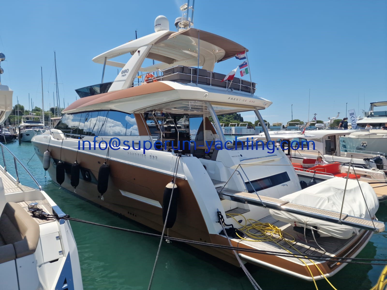 Prestige Yachts 680 se vende